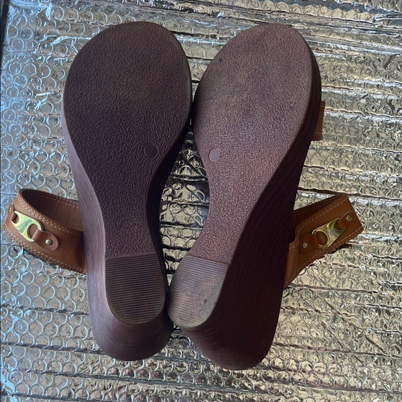 Italian Shoemakers Brown Heeled Sandals - Picture 7 of 11